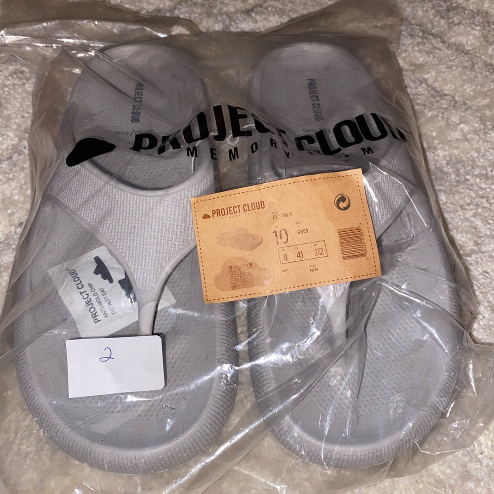 Women's Gray Sandals